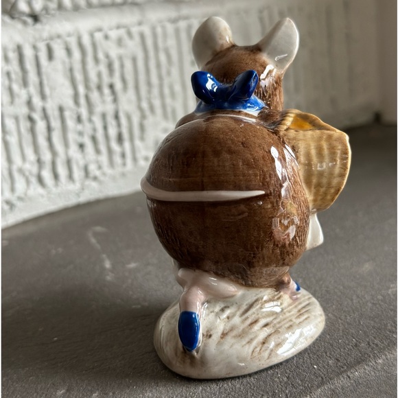 Beatrix Potter Appley dapply figure.  Mouse baker cookies.  1971 - Picture 4 of 5